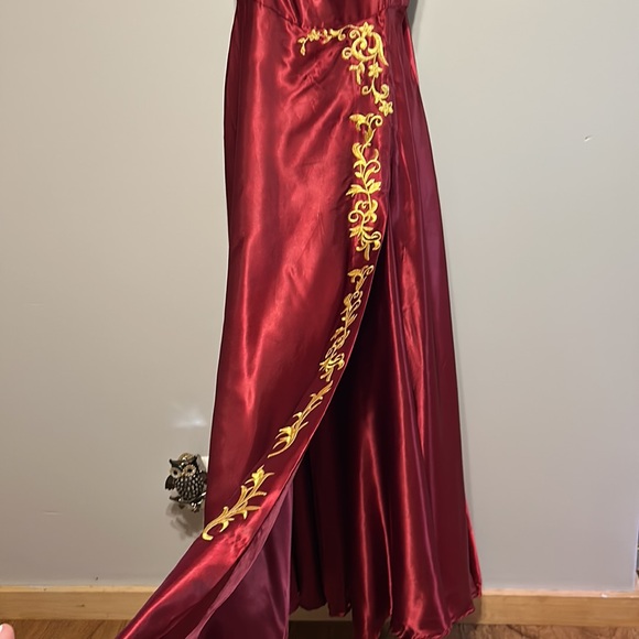 Red Prom Dress - Picture 5 of 7